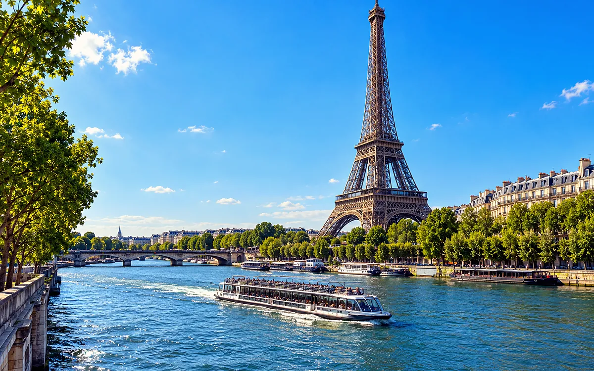 The Eiffel Tower and the Seine from Bir-Hakeim, Paris